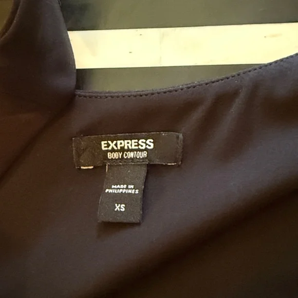 Express body contour scoop neck body suit. Black. - Picture 2 of 2